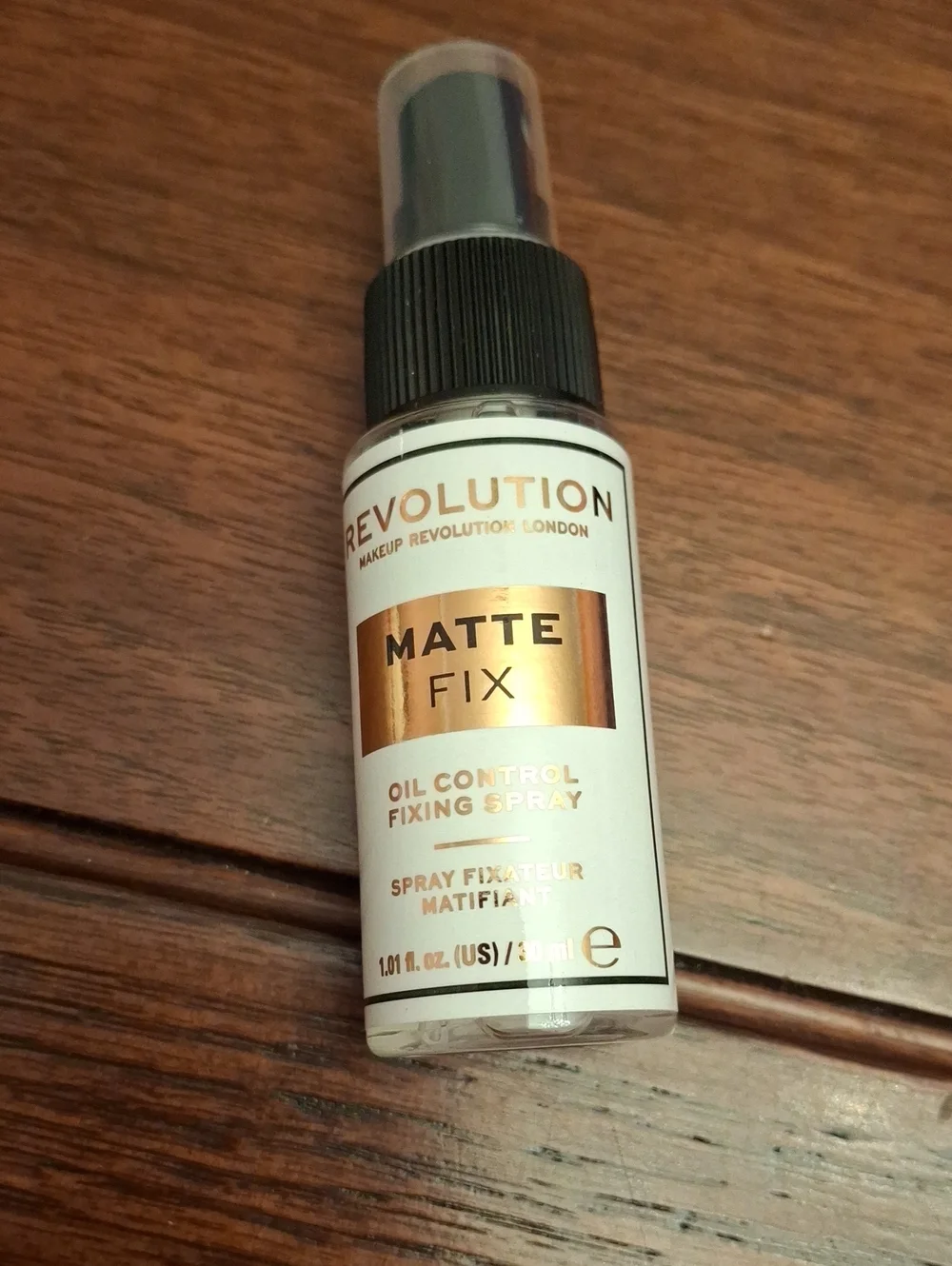Revolution Matte Fix Oil Control Setting Spray 30ml New